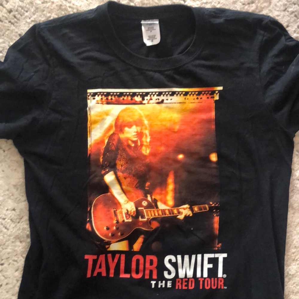 Taylor swift tee shirt